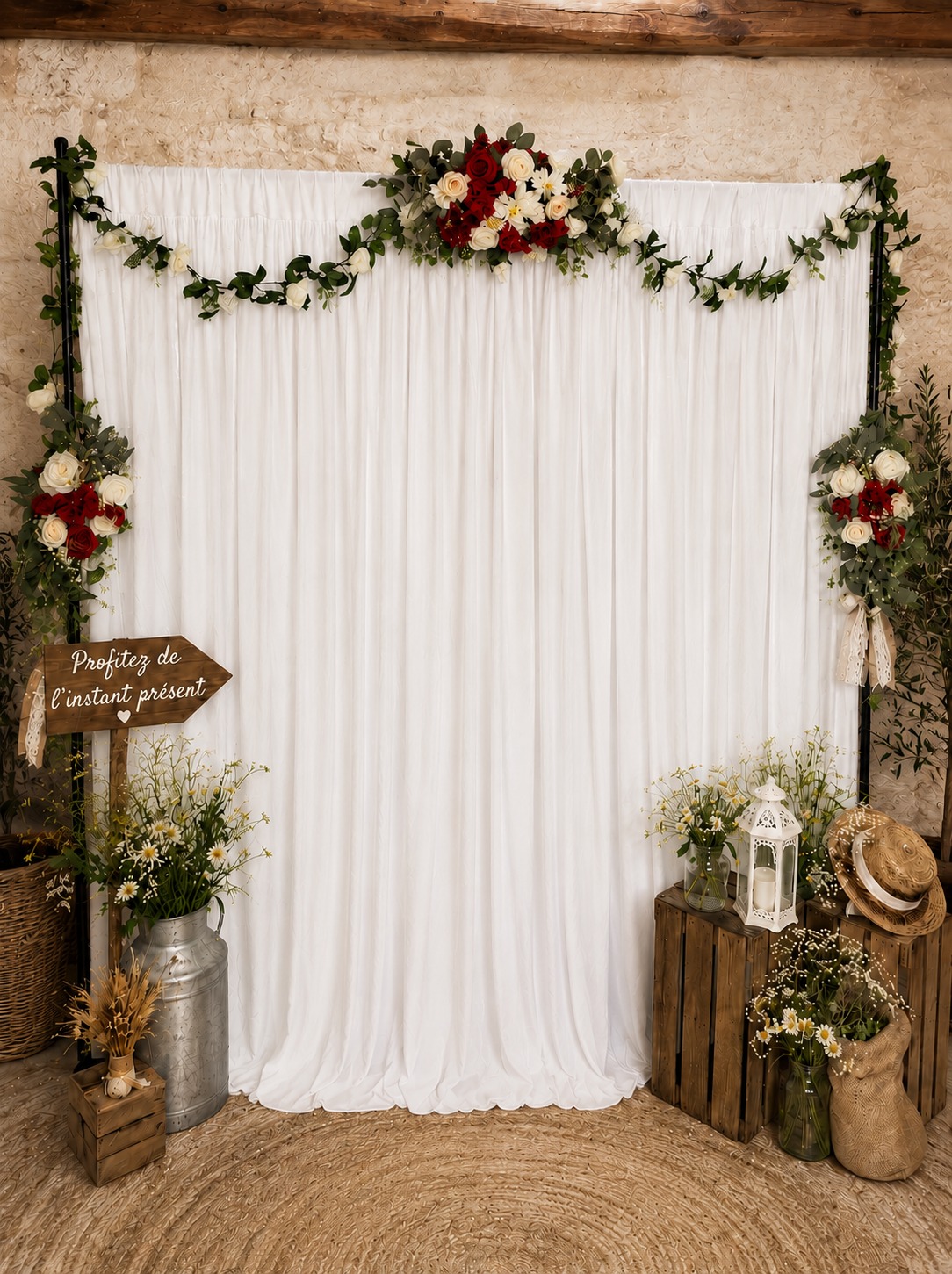 Décor photo champêtre Event Pic avec fond blanc, fleurs et lumière
